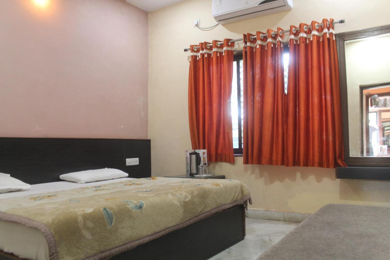 Cozy Room On Neelkanth Road Mount Abu Dış mekan fotoğraf