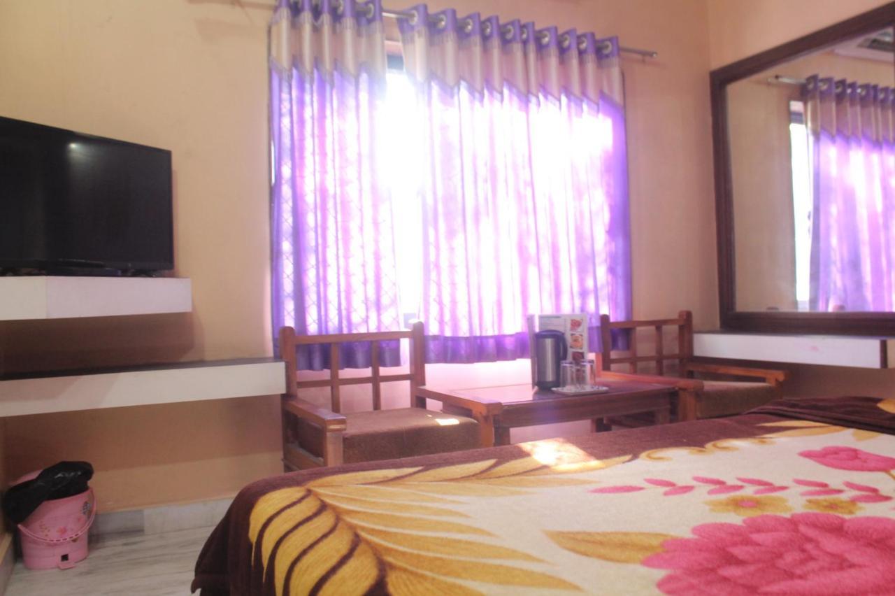 Cozy Room On Neelkanth Road Mount Abu Dış mekan fotoğraf